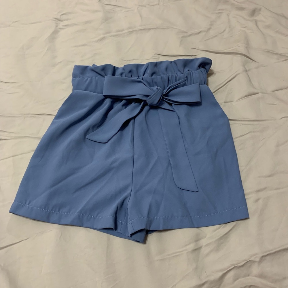 High waisted cinched waist shorts